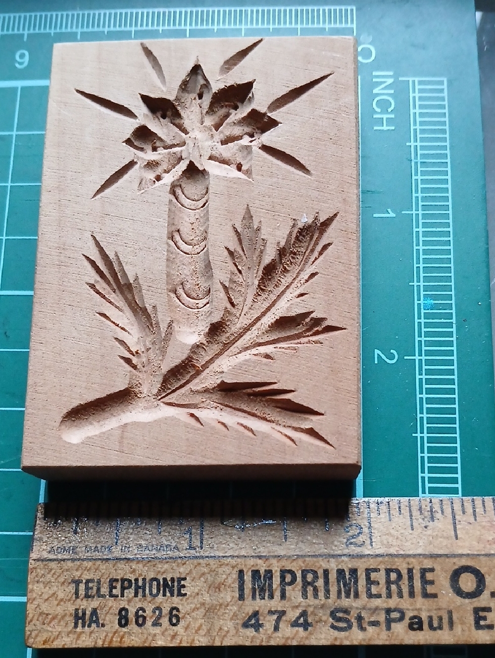 2 Wood Cookie Molds - Picture 4 of 8